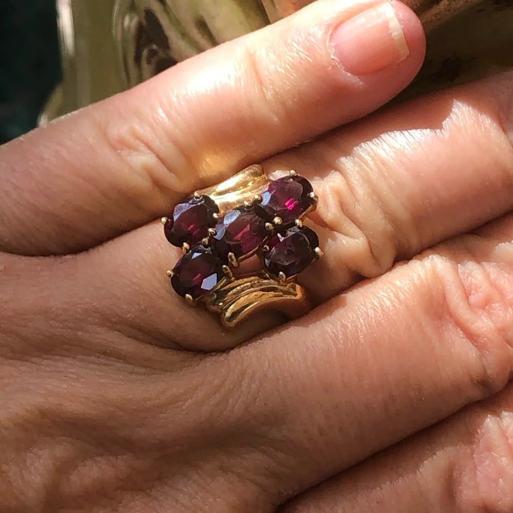 Vintage 10K Yellow Gold Rhodolite Garnet Ring